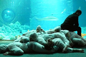 Die Schauspielschule ISDF und seine SchauspielschÃ¼ler wÃ¤hrend der Proben im Naturhistorischen Museum